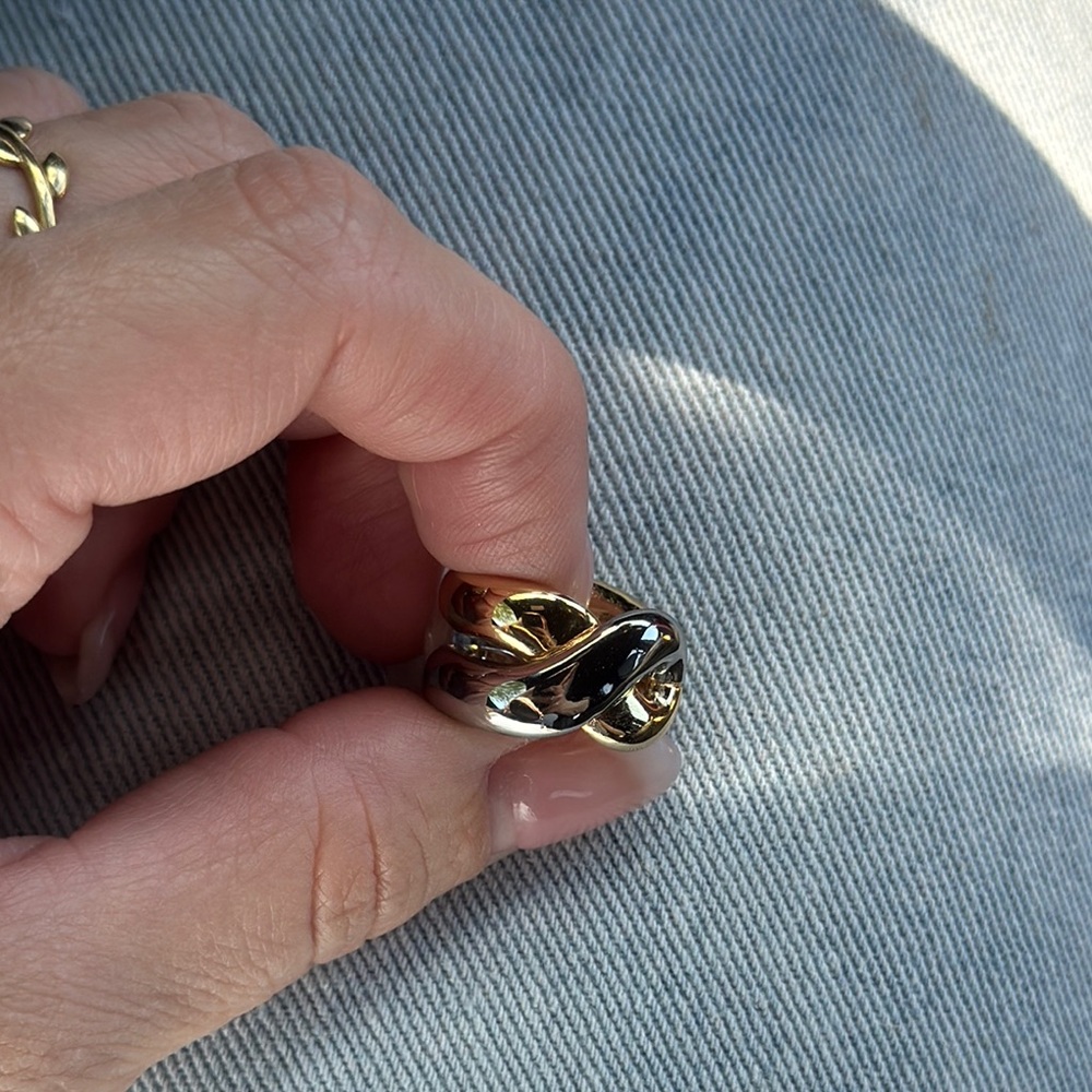 Demarson Odell twist ear cuff two tone - Picture 5 of 5